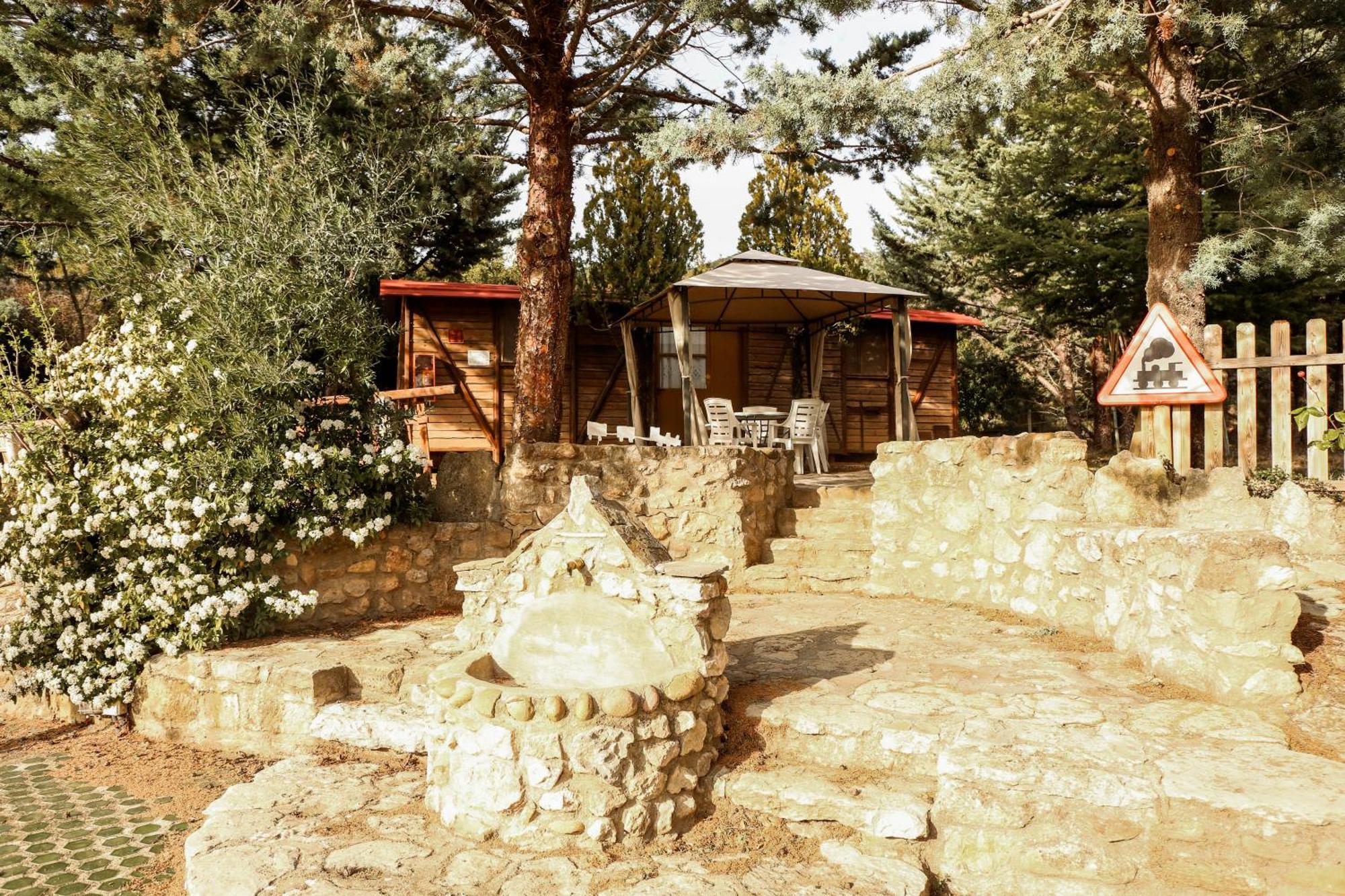 Camping Castillo De Loarre Eksteriør billede