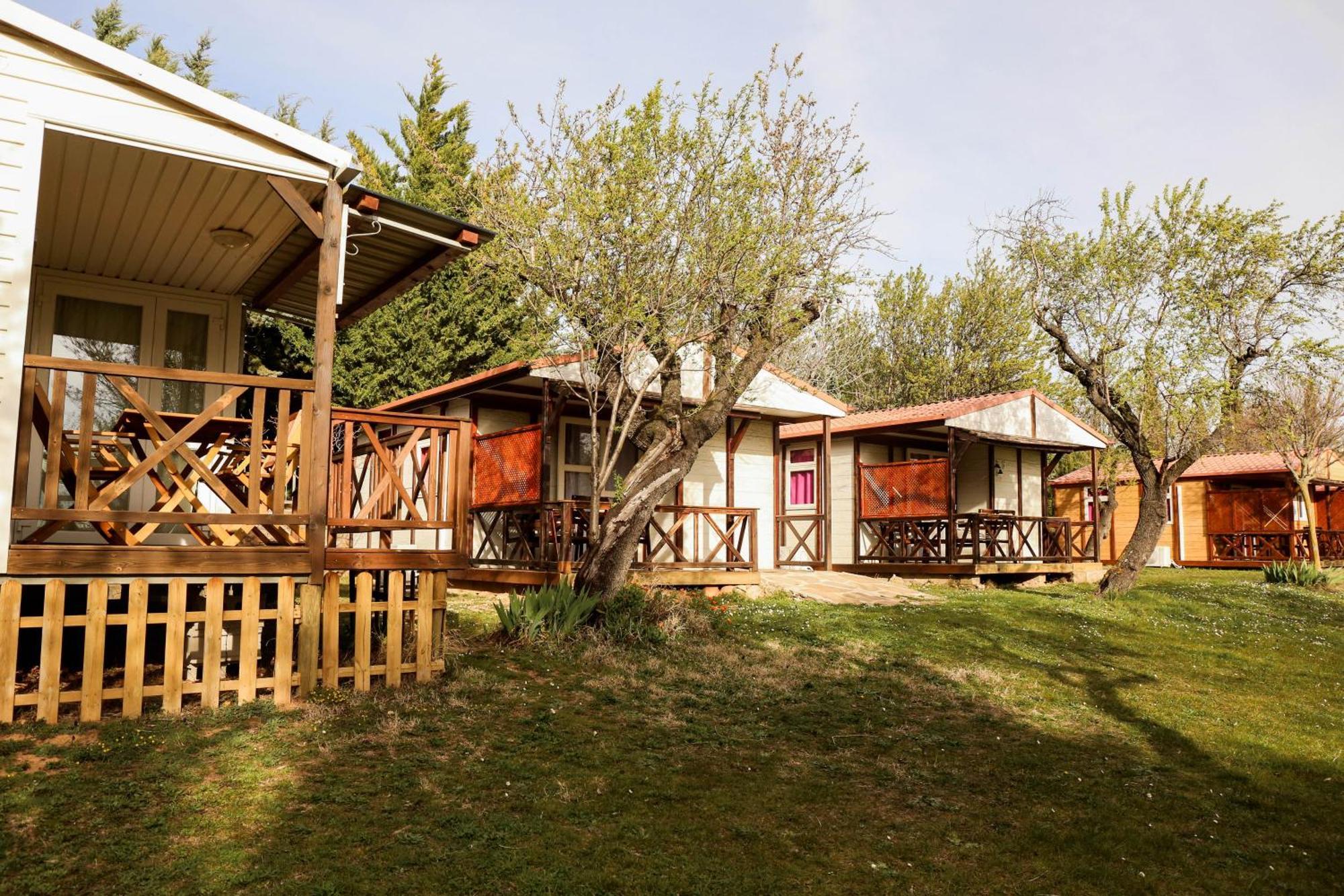 Camping Castillo De Loarre Eksteriør billede